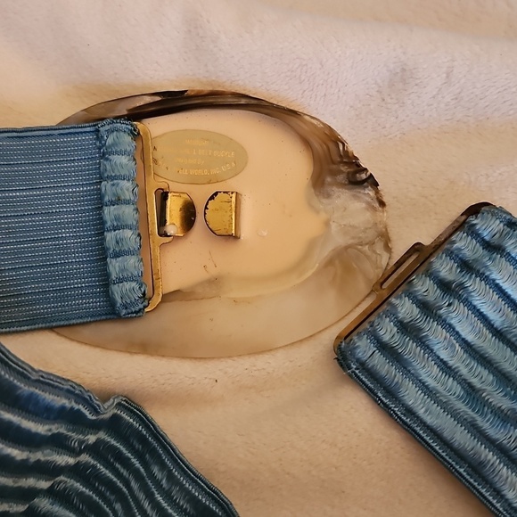 Vtg 1970s Tropical Shell World Blue Stretch Abalone Buckle Mermaid Festival Belt main image 4